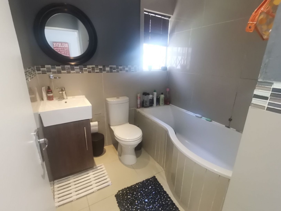 2 Bedroom Property for Sale in Fairview Eastern Cape
